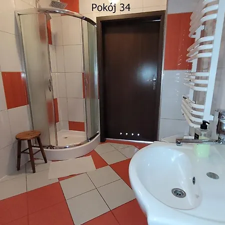 Pod Debem فندق مبيت وإفطار كرينيتا مورسكا