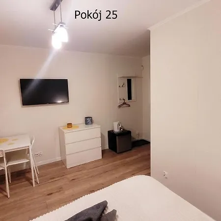 فندق مبيت وإفطار Pod Debem 3*