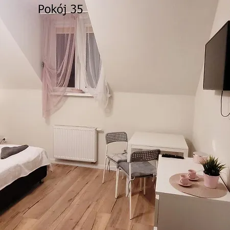 Bed & Breakfast Pod Debem Krynica Morska