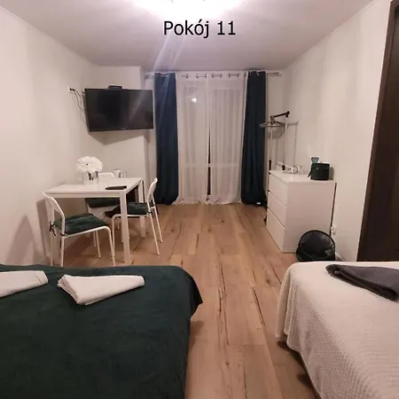 ベッド・アンド・ブレックファスト Pod Debem 3*