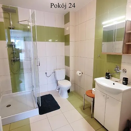 Pod Debem 3*