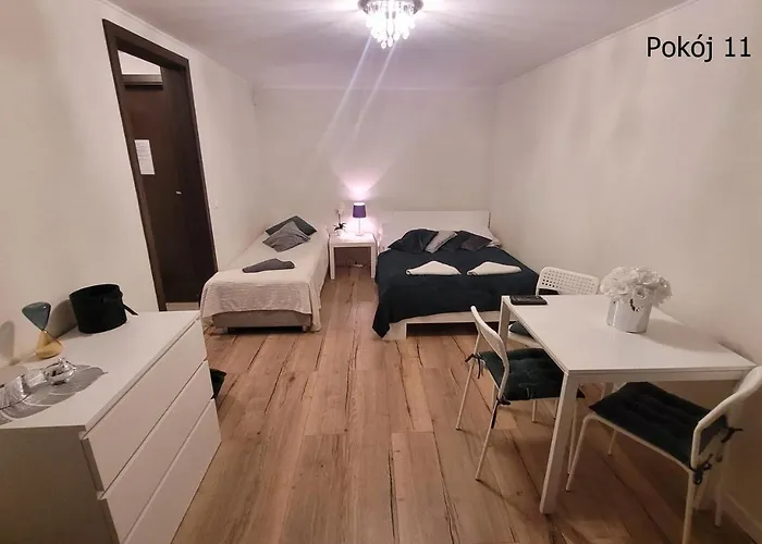 Pod Dębem Nocleg ze śniadaniem Krynica Morska